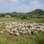 Le Barry Du Grand Chemin Отель типа 