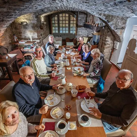 Le Barry Du Grand Chemin Bed and Breakfast Le Caylar