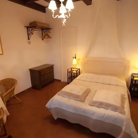 Le Barry Du Grand Chemin Bed and Breakfast Le Caylar
