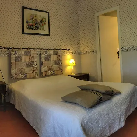 Le Barry Du Grand Chemin Bed and Breakfast