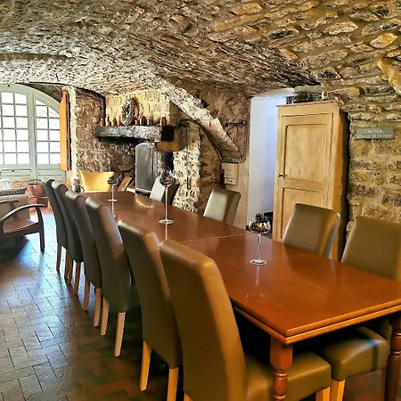 Le Barry Du Grand Chemin Bed and Breakfast