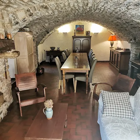 Le Barry Du Grand Chemin Bed and Breakfast 3*