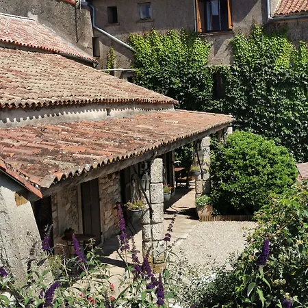 Le Barry Du Grand Chemin Bed and Breakfast 3*
