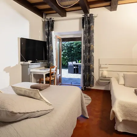 Le Barry Du Grand Chemin 3* Le Caylar